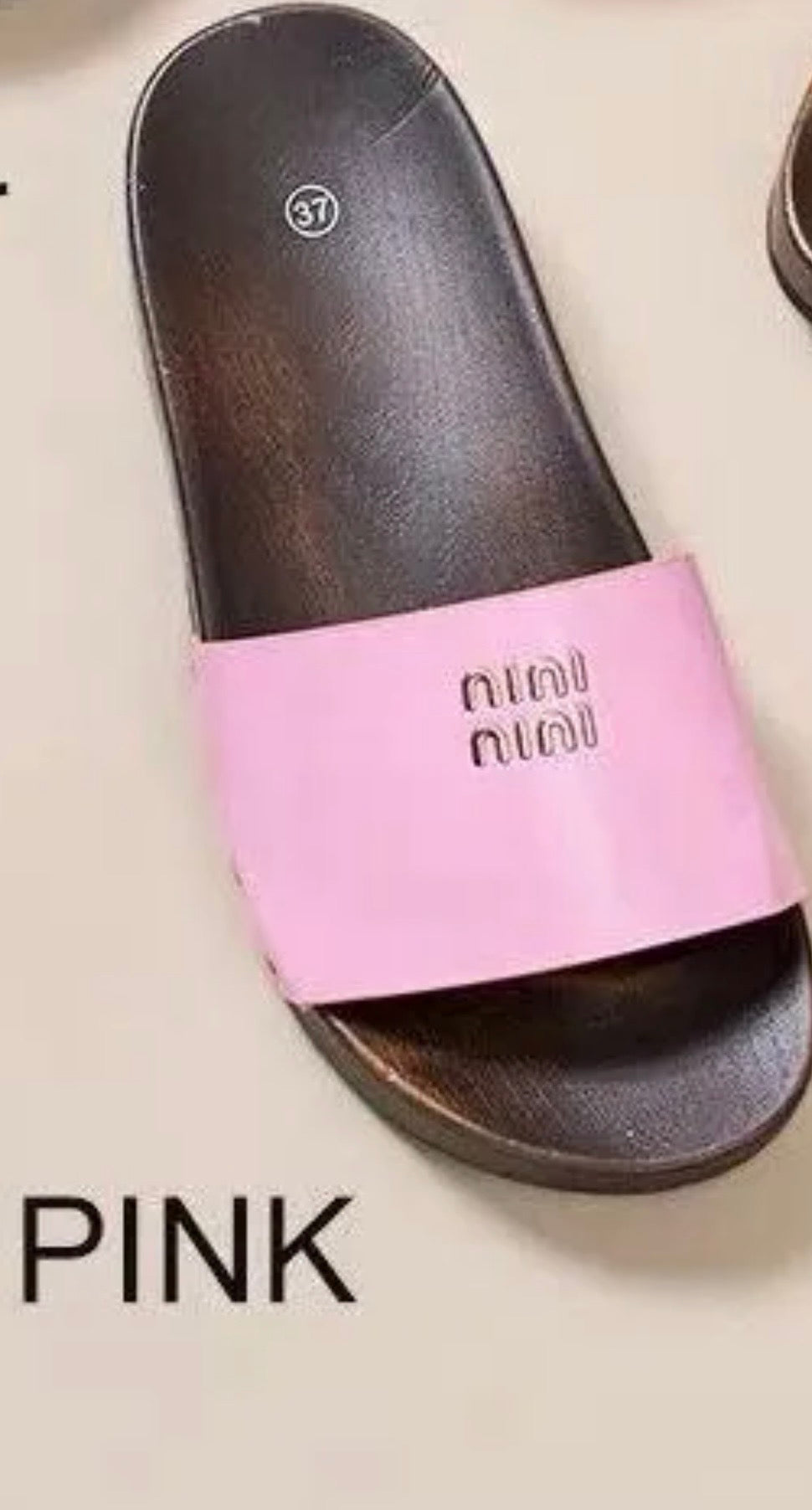 Sandalo modello MiuMiu